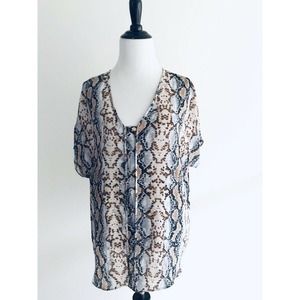 Carmen Marc Valvo | Snakeskin Print Top Womens SM Dolman Cold Shoulder Pullover